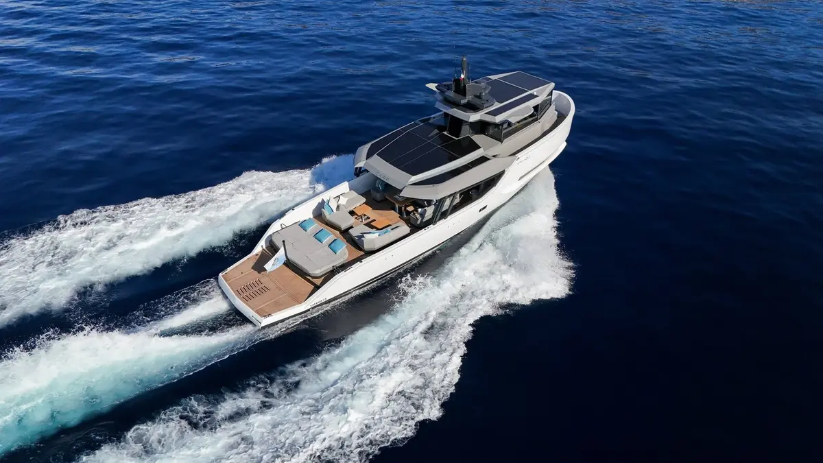 Arcadia Sherpa 60, salon — Ibiza Yachts Hire, Ibiza. Arcadia Sherpa 60 — 18.7m