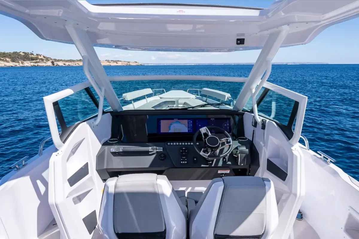 Axopar 28, aft deck — Ibiza Yachts Hire, Ibiza. Axopar 28 — 30m