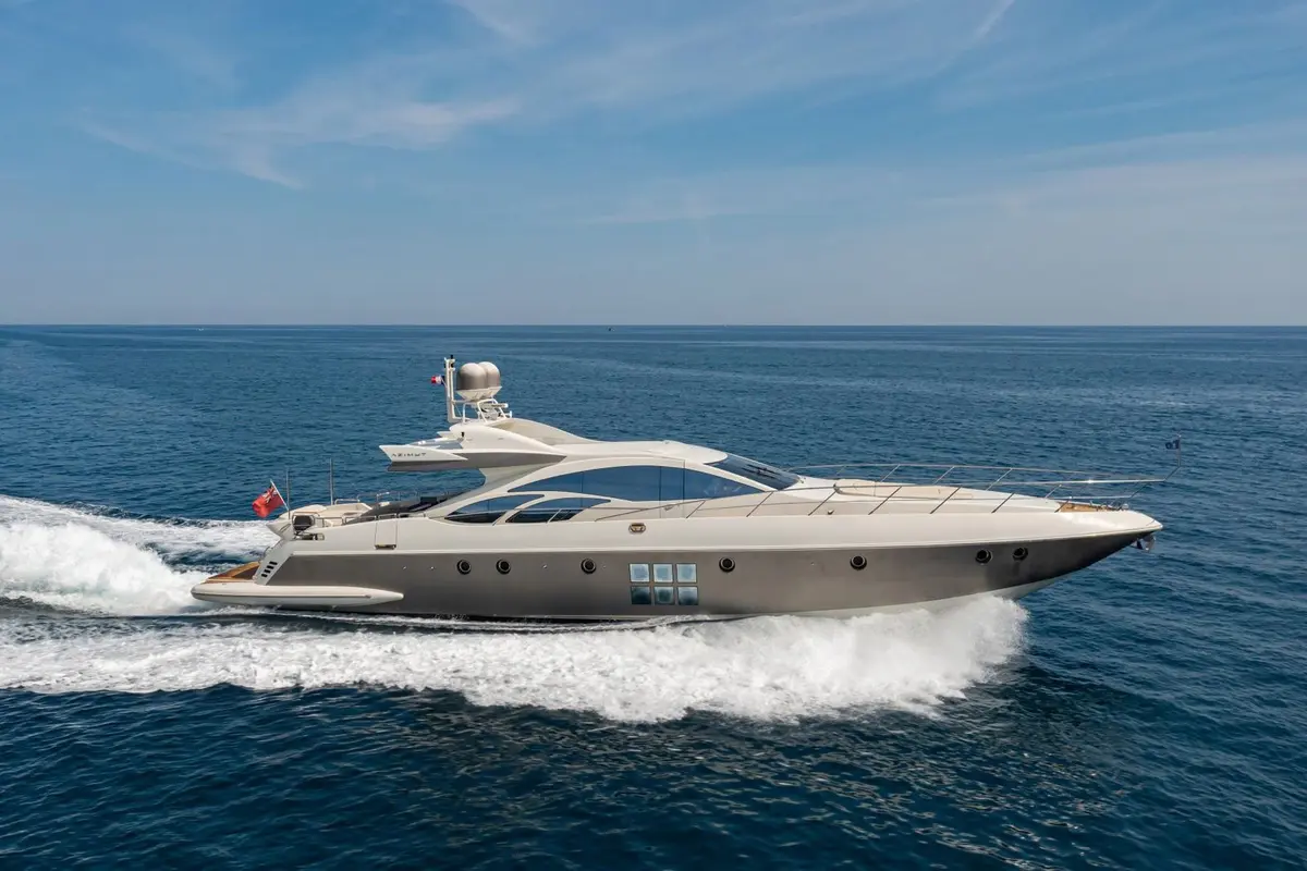 Cranchi A46, master cabin — Ibiza Yachts Hire, Ibiza. Cranchi A46 — 14m