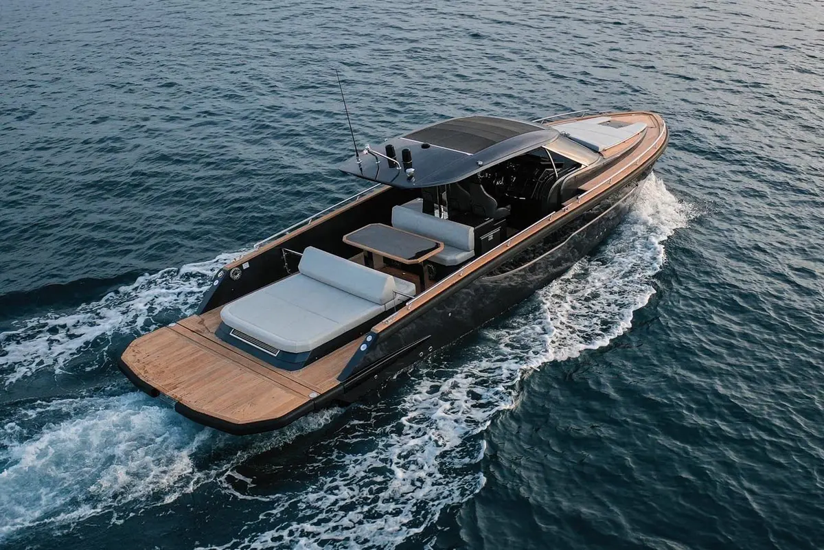 Forza 37, exterior — Ibiza Yachts Hire, Ibiza. Forza 37 — 20m