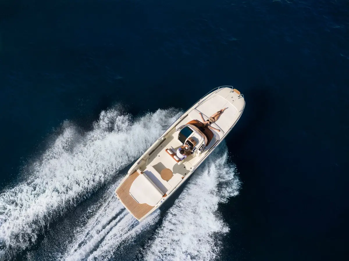 Invictus 280, aft deck — Ibiza Yachts Hire, Ibiza. Invictus 280 — 9m