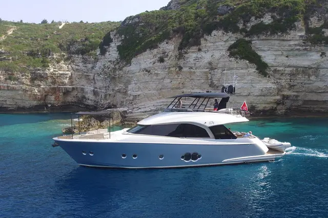 MCY66 — Ibiza Yachts Hire, Ибица
