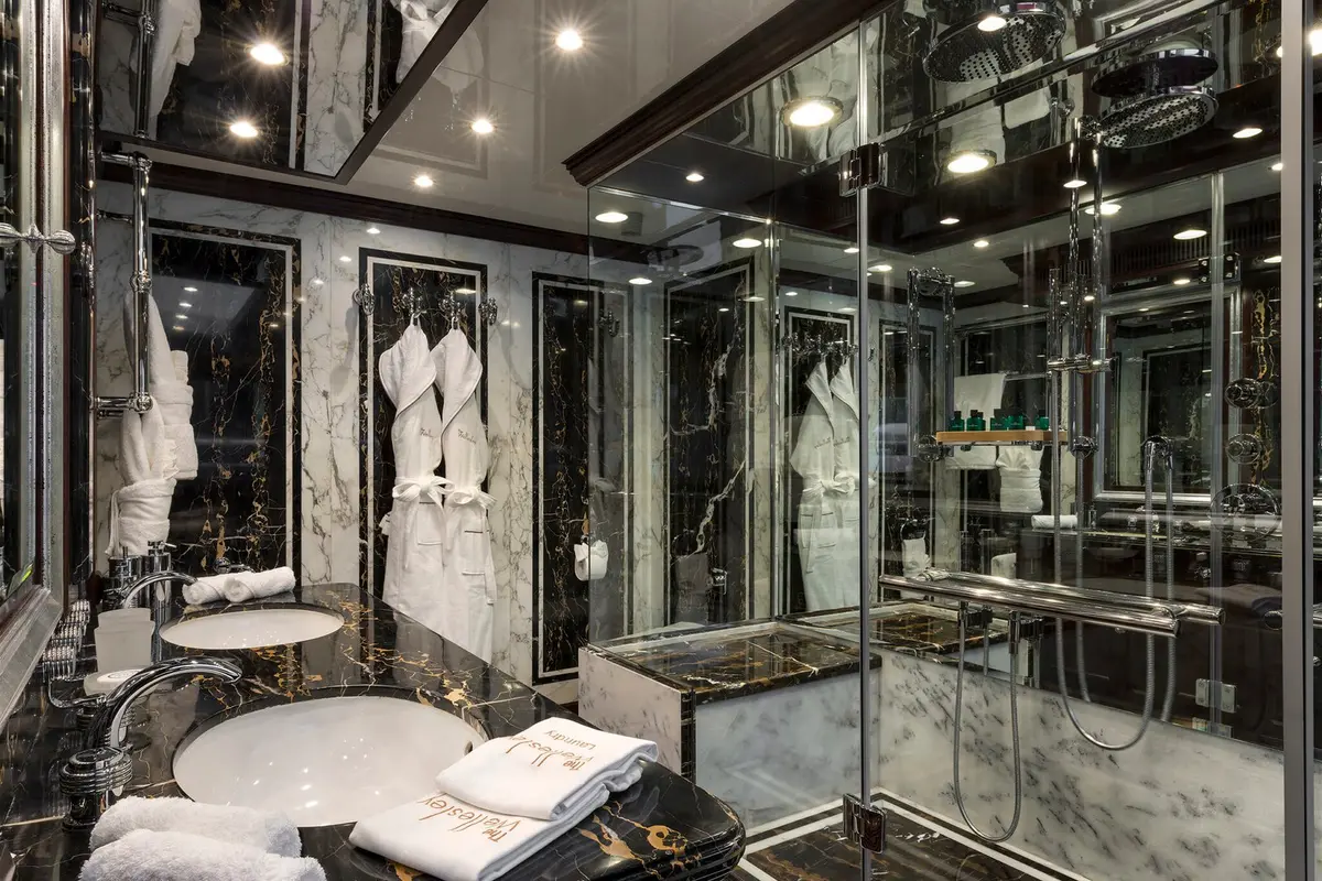 The Wellesley, master cabin — Ibiza Yachts Hire, Ibiza. The Wellesley — 56m