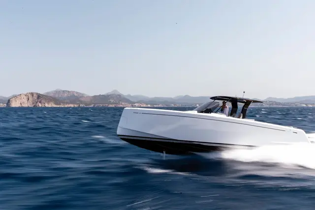 Pardo 38 — Ibiza Yachts Hire, Ибица