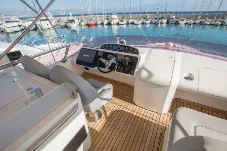 Princess 64 Fly, flybridge — Ibiza Yachts Hire, Ibiza. Princess 64 Fly — 20m