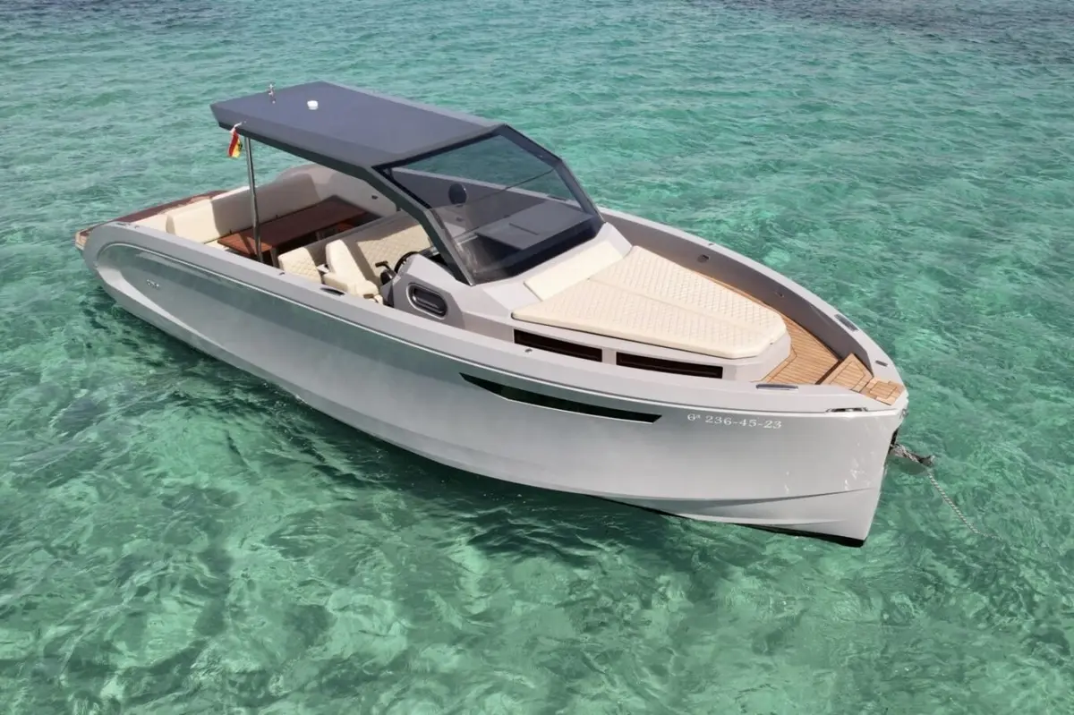 Rand Escape 30, exterior — Ibiza Yachts Hire, Ibiza. Rand Escape 30 — 9m