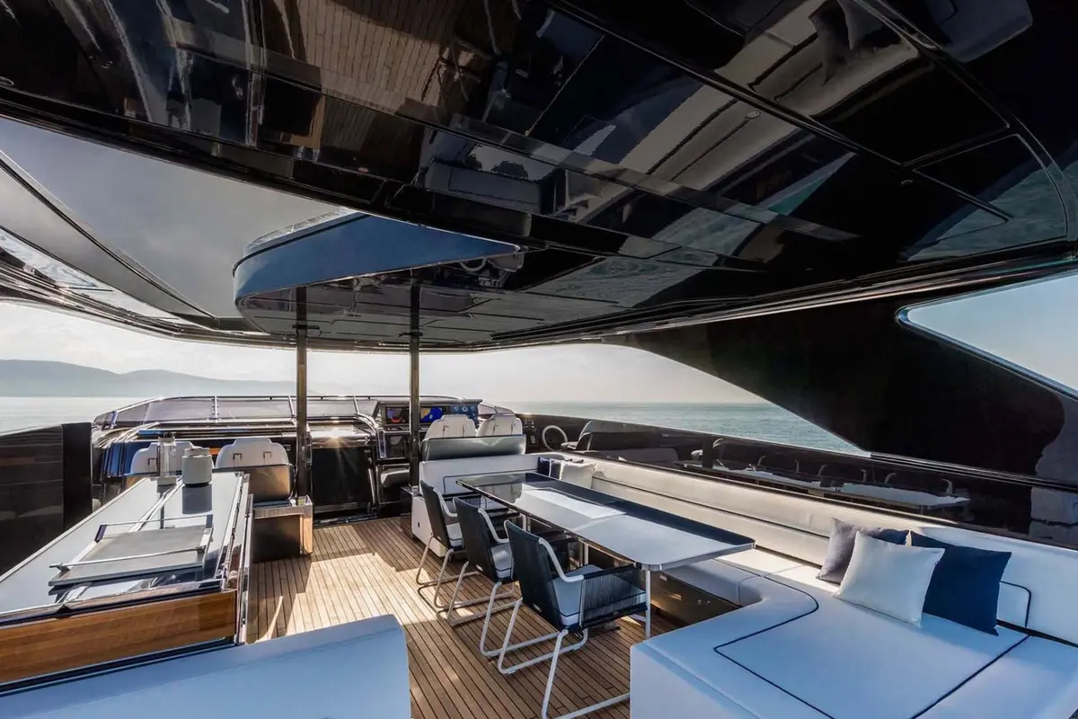Riva 110, flybridge — Ibiza Yachts Hire, Ibiza. Riva 110 — 33m