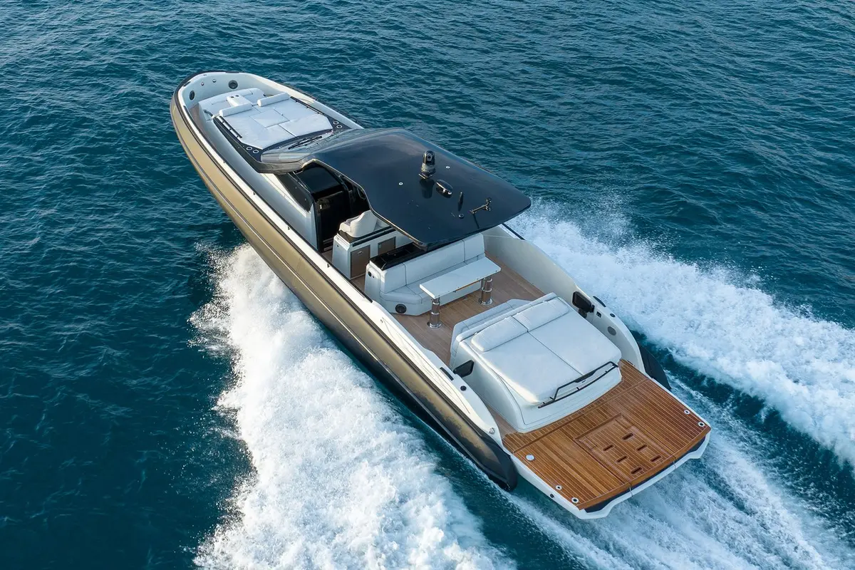 Sacs 47, main deck — Ibiza Yachts Hire, Ibiza. Sacs 47 — 14m