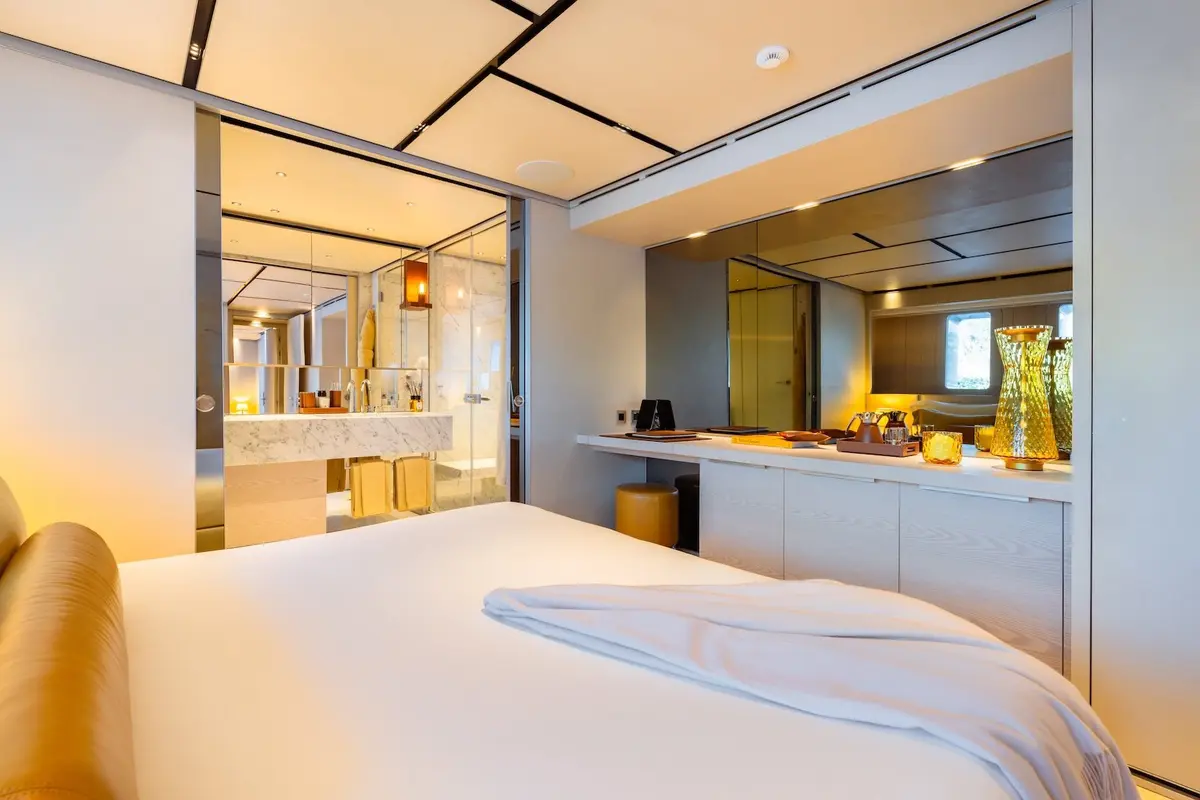 RMF, camarote principal — Ibiza Yachts Hire, Ibiza. RMF — 52m