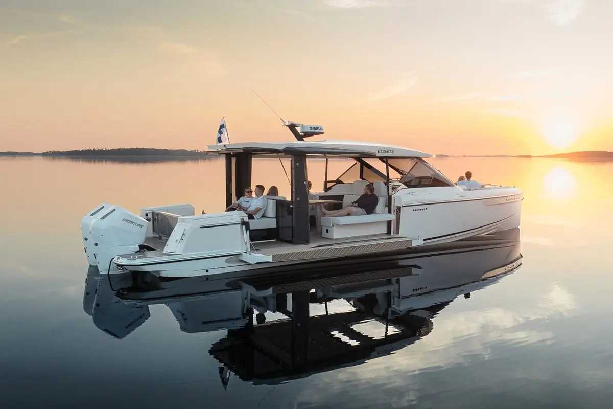 Saxdor 400 GTO, внешний вид — Ibiza Yachts Hire, Ибица. Saxdor 400 GTO — 12.4m