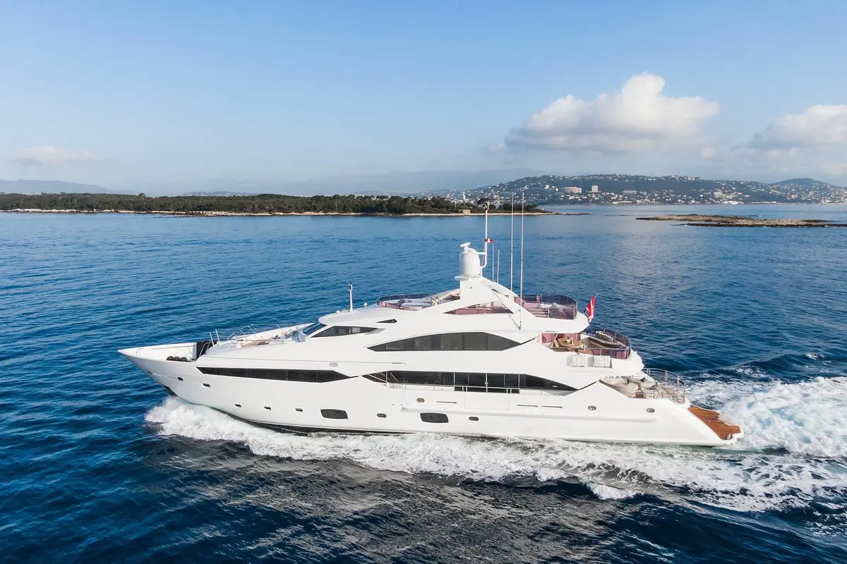 Thumper, main deck — Ibiza Yachts Hire, Ibiza. Thumper — 40m