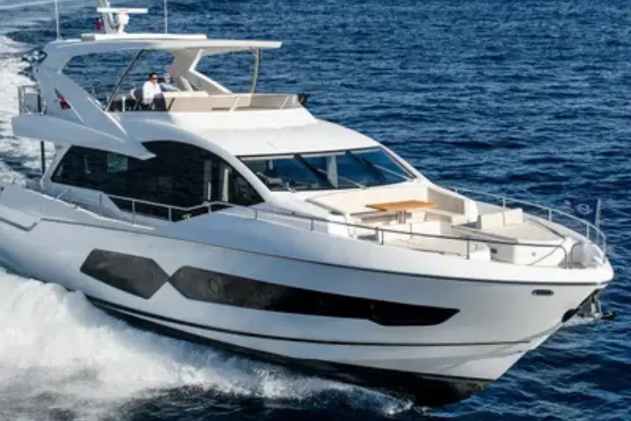 Sunseeker 76, main deck — Ibiza Yachts Hire, Ibiza. Sunseeker 76 — 23m