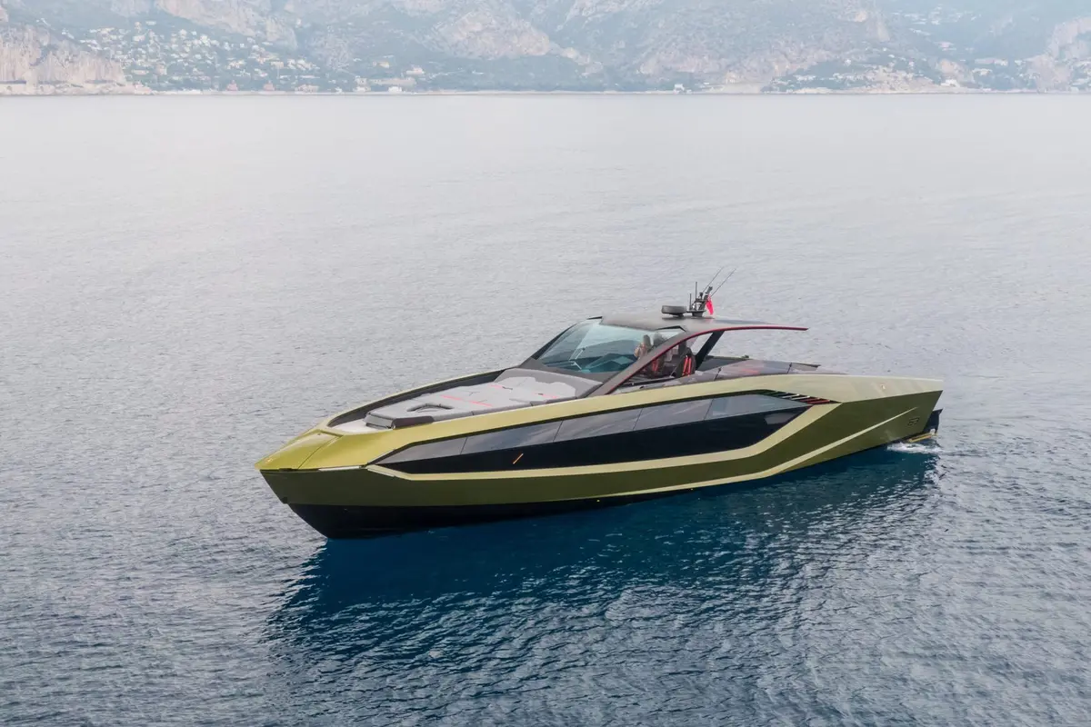 Lamborghini 63, main deck — Ibiza Yachts Hire, Ibiza. Lamborghini 63 — 20m