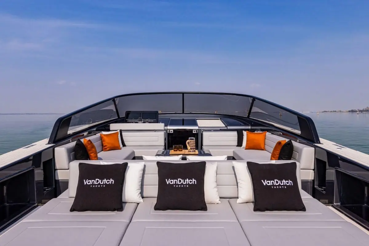 Vandutch 55, main deck — Ibiza Yachts Hire, Ibiza. Vandutch 55 — 16m