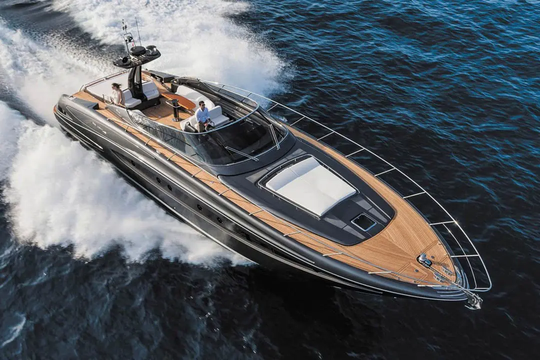 Virtus 63, cubierta principal — Ibiza Yachts Hire, Ibiza. Virtus 63 — 19m