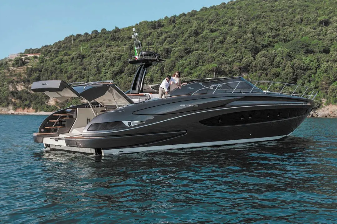 Virtus 63, cubierta de popa — Ibiza Yachts Hire, Ibiza. Virtus 63 — 19m