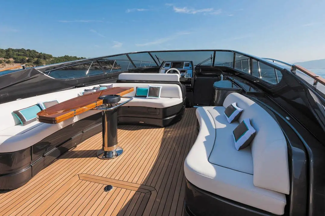 Virtus 63, salón — Ibiza Yachts Hire, Ibiza. Virtus 63 — 19m
