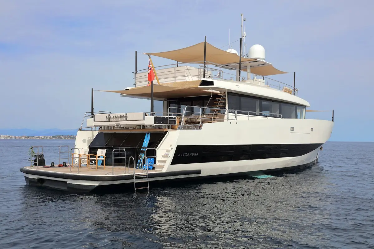 WallyAce 26, salon — Ibiza Yachts Hire, Ibiza. WallyAce 26 — 26m